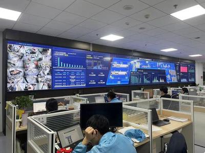 上市班同學(xué)走進(jìn)魯邦通 探秘數(shù)字化發(fā)展之道與網(wǎng)絡(luò)技術(shù)服務(wù)